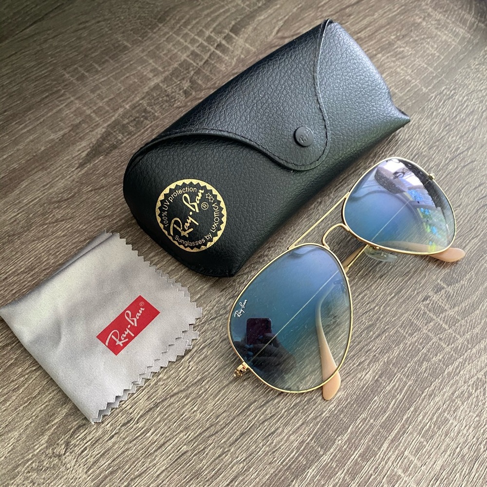 RAY BAN aviator sunglasses